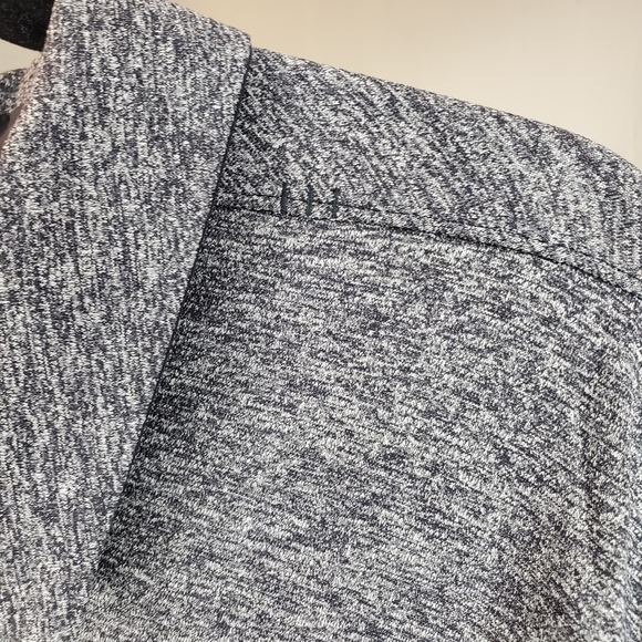 Lululemon zip up polo - Picture 5 of 5